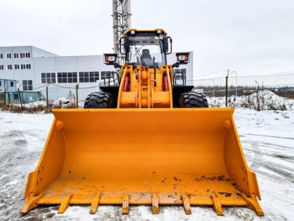 Фото 18 - Фронтальный погрузчик Lonking CDM853.